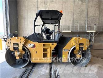CAT CB15 CW VV Divvalču grunts veltņi