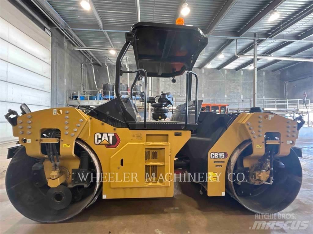 CAT CB15 CW VV Divvalču grunts veltņi