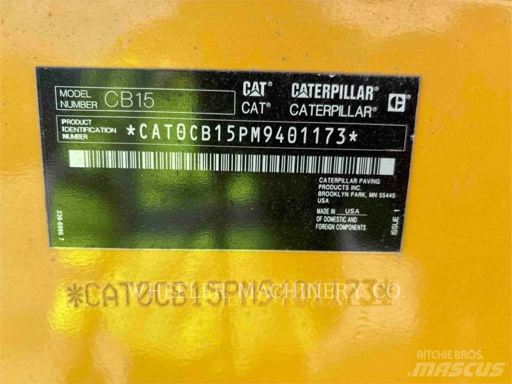 CAT CB15 CW VV Divvalču grunts veltņi