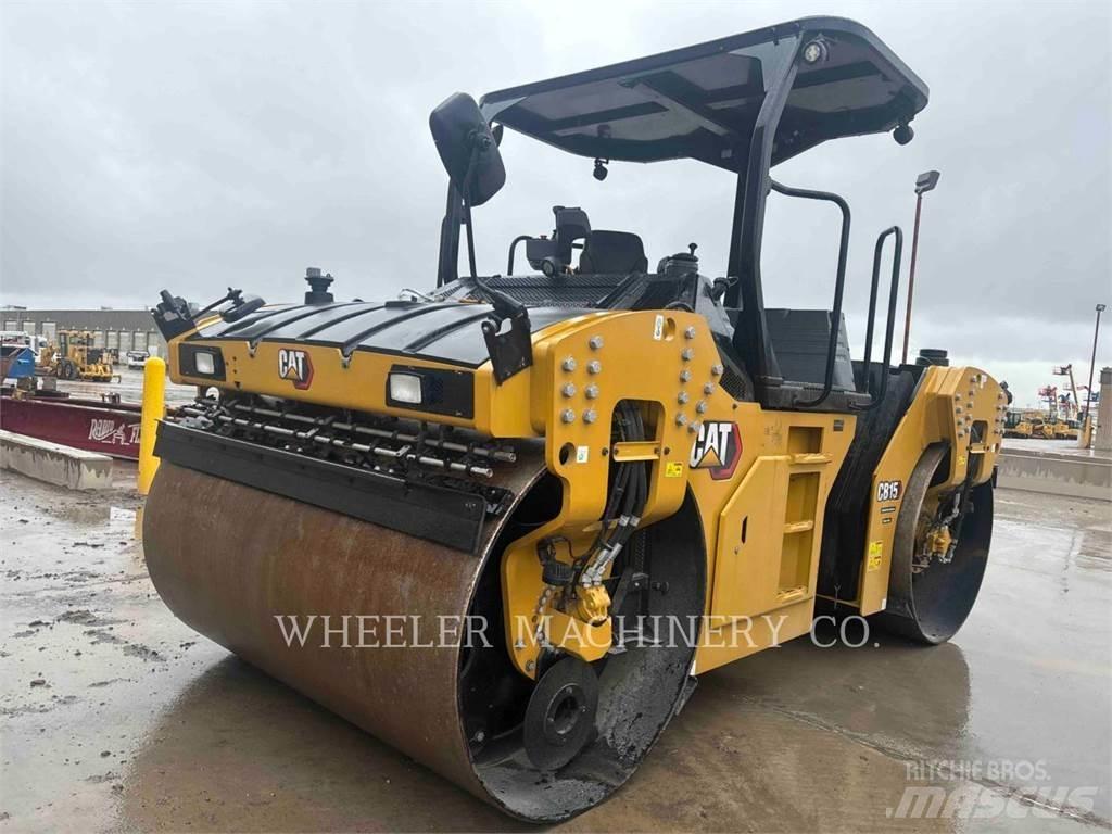 CAT CB15 CW VV Divvalču grunts veltņi