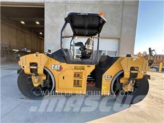 CAT CB15 CW VV Divvalču grunts veltņi