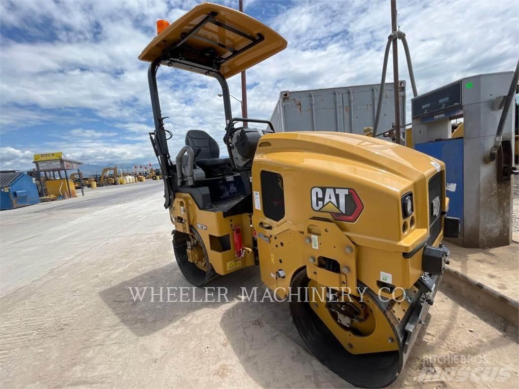 CAT CB2.5 GC Divvalču grunts veltņi