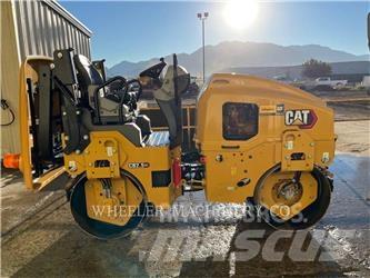 CAT CB2.5 GC Divvalču grunts veltņi