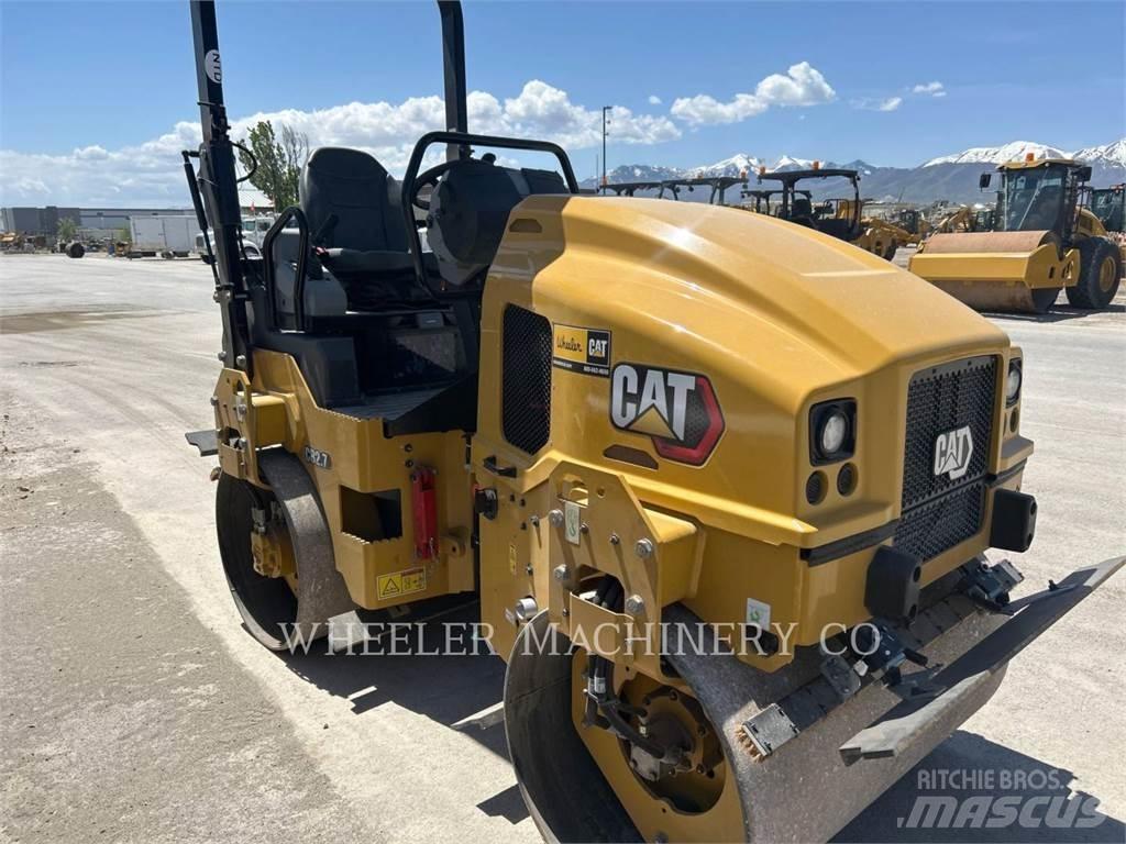 CAT CB2.7 Divvalču grunts veltņi