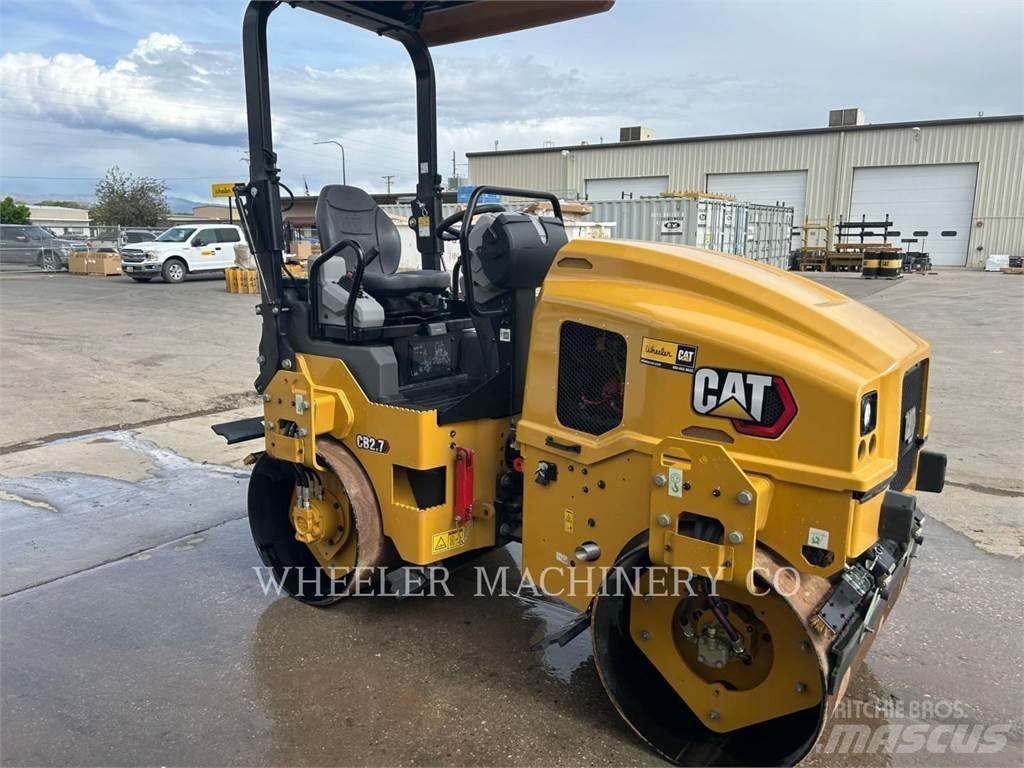 CAT CB2.7 Divvalču grunts veltņi