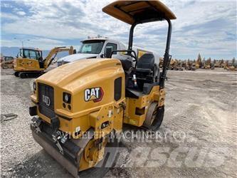 CAT CB2.7 Divvalču grunts veltņi