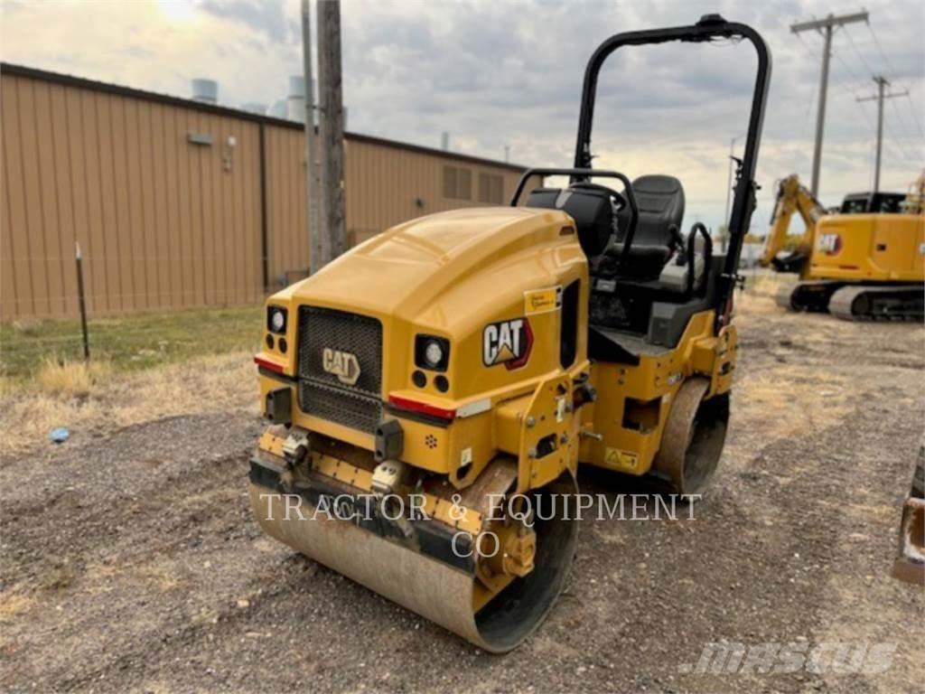 CAT CB2.7 Asfalta klājēji