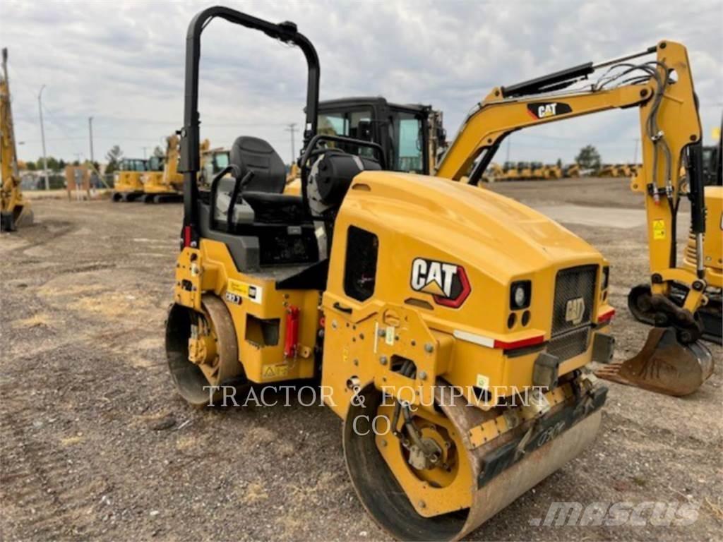 CAT CB2.7 Asfalta klājēji