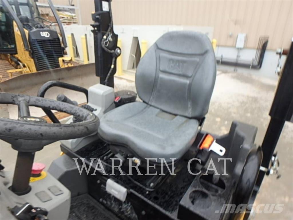 CAT CB2.7 Augsnes blīvētāji