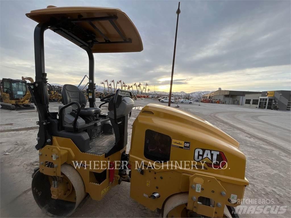 CAT CB2.7 GC Divvalču grunts veltņi