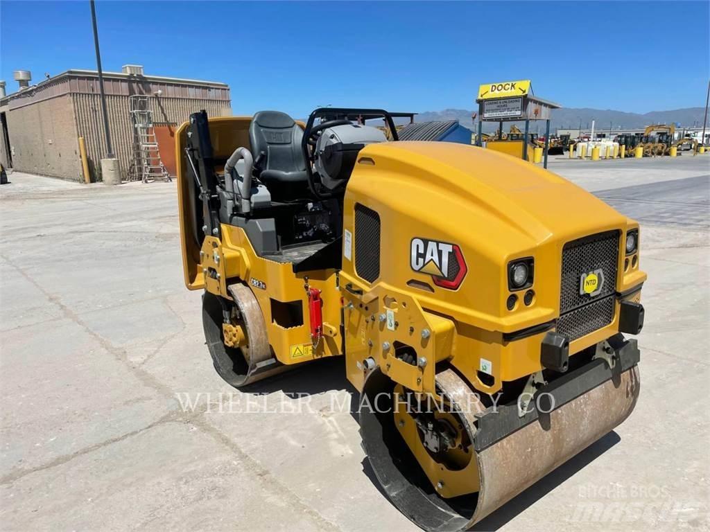 CAT CB2.7 GC Divvalču grunts veltņi