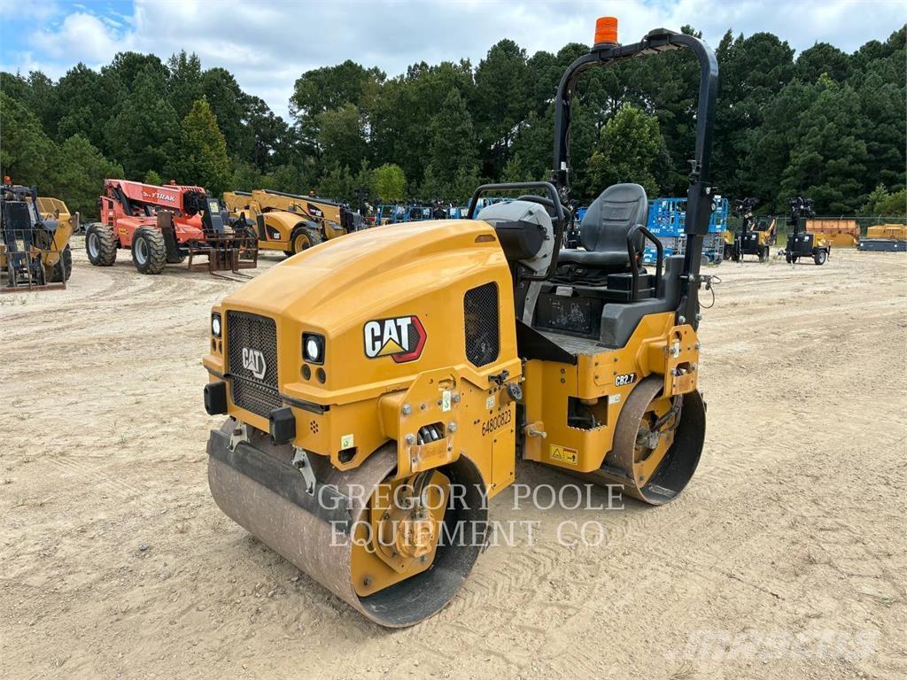 CAT CB2.703 Divvalču grunts veltņi