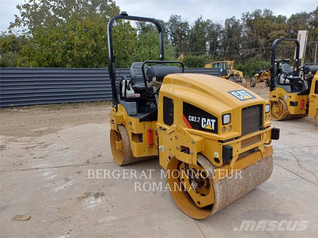 CAT CB2.7LRC Divvalču grunts veltņi