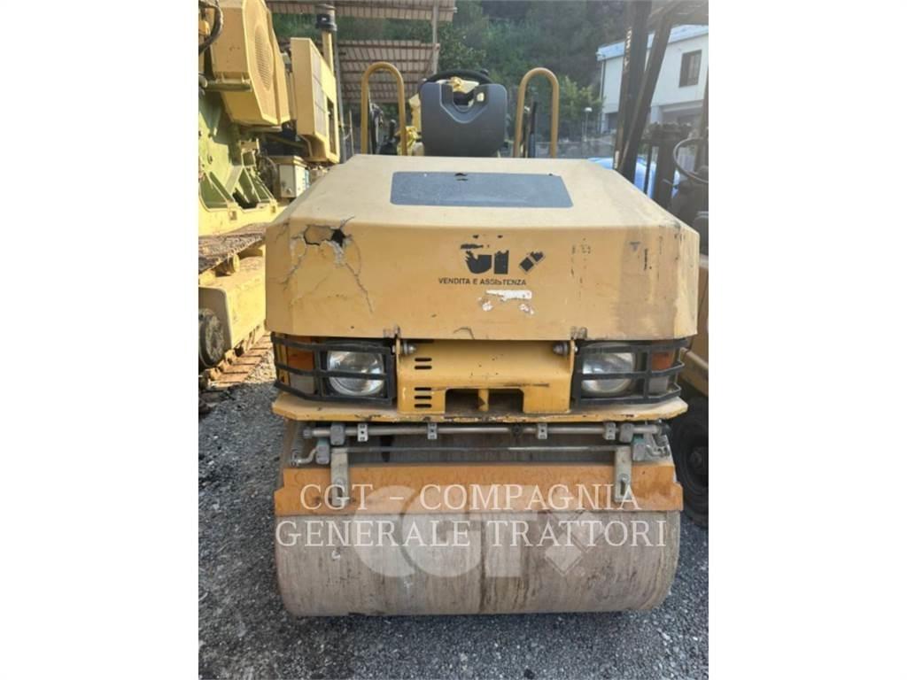 CAT CB22 Divvalču grunts veltņi