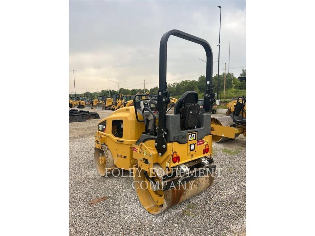 CAT CB24B Augsnes blīvētāji