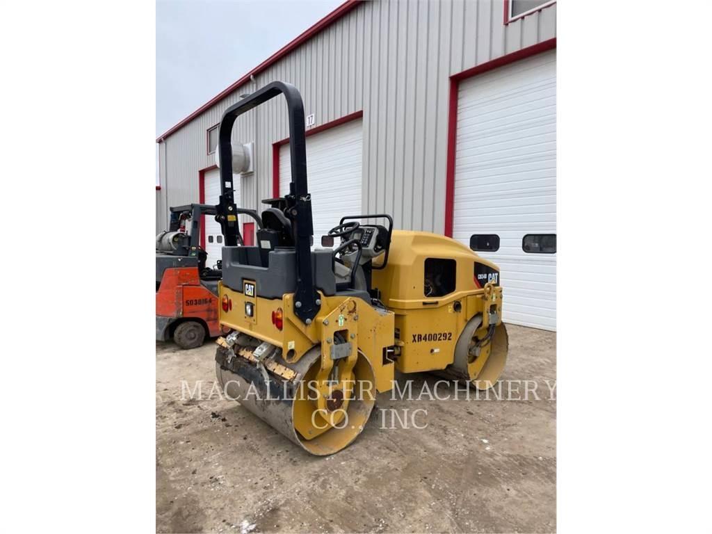 CAT CB34B Divvalču grunts veltņi
