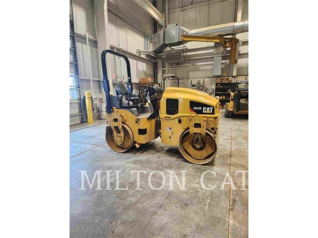 CAT CB34B Divvalču grunts veltņi