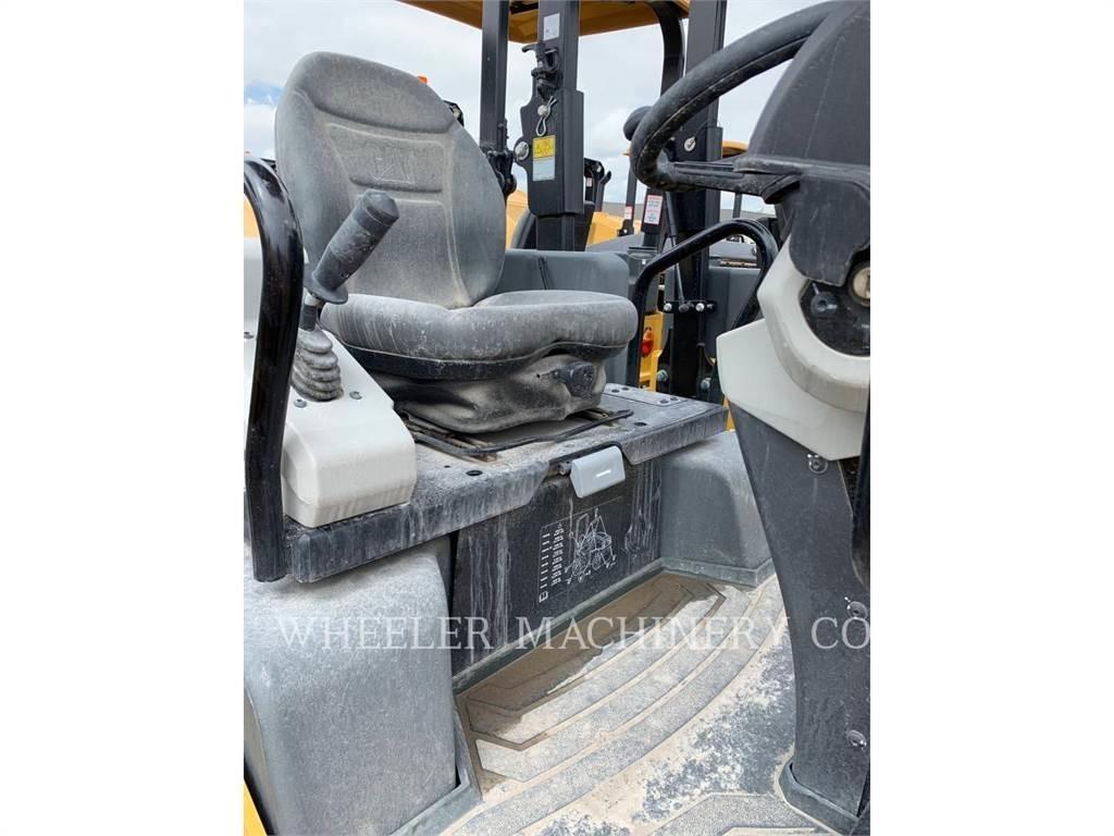 CAT CB34B Divvalču grunts veltņi
