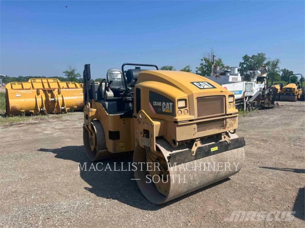 CAT CB34BXW Divvalču grunts veltņi