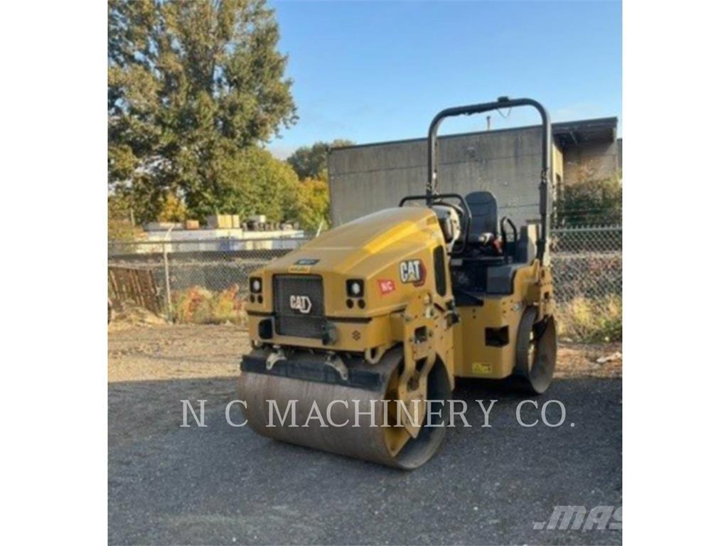 CAT CB4.0 Asfalta klājēji