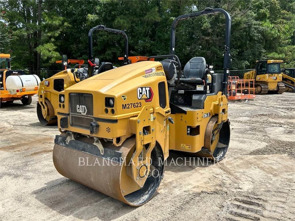 CAT CB4.0 Divvalču grunts veltņi