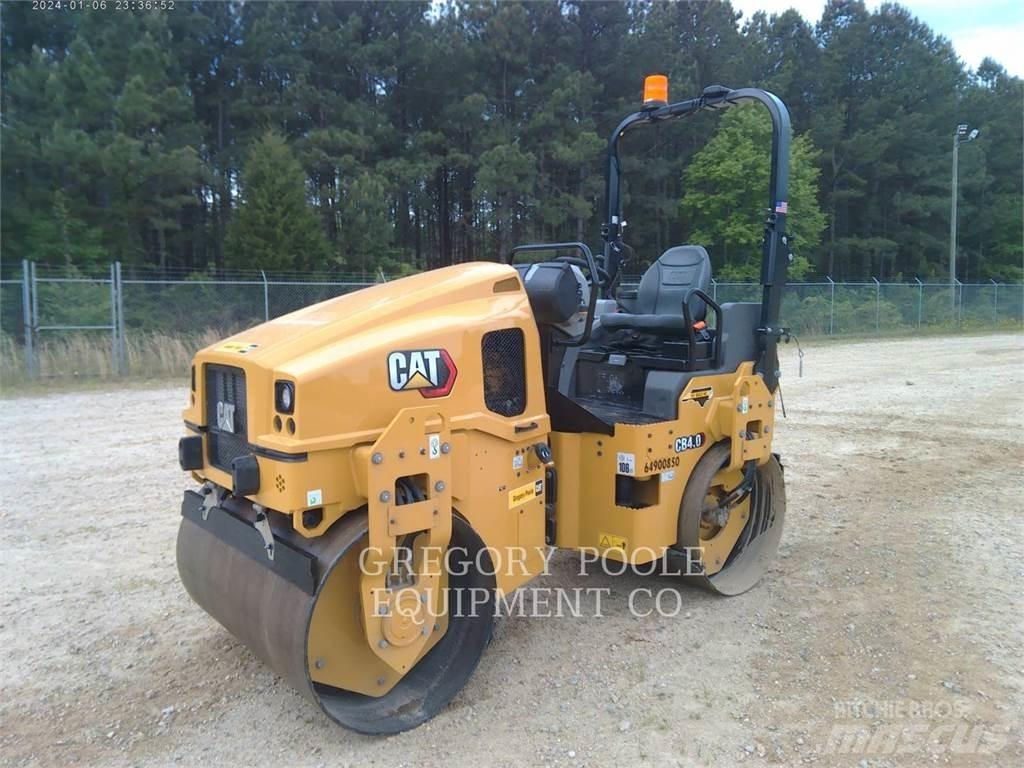 CAT CB4.0-03 Divvalču grunts veltņi