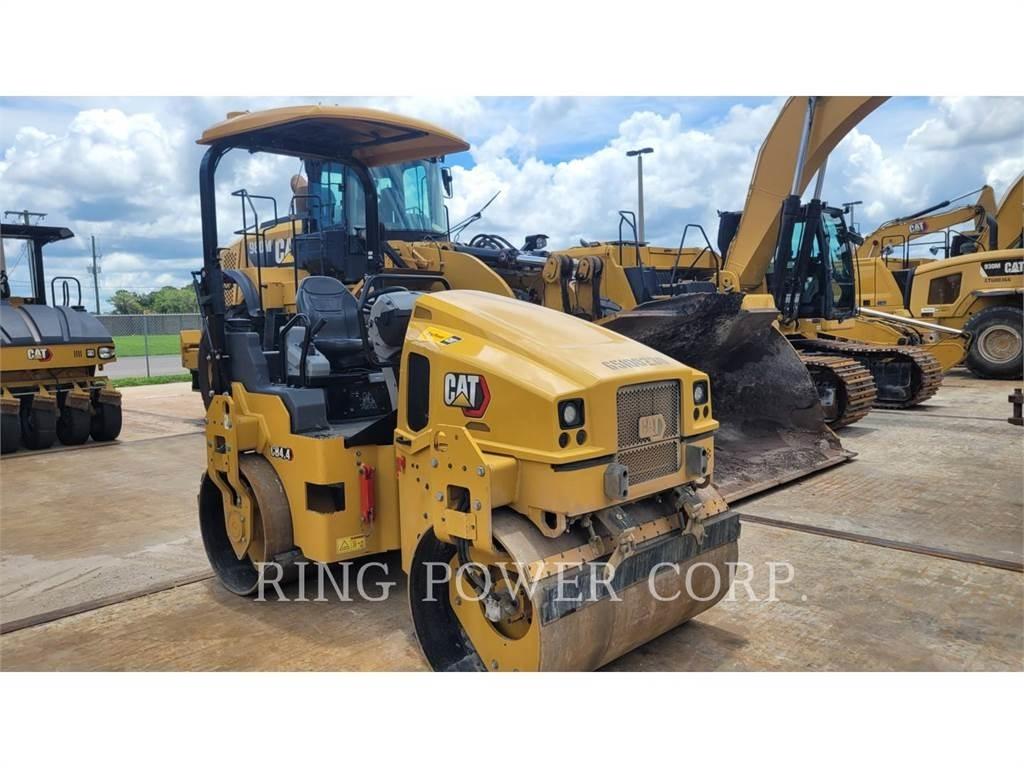 CAT CB4.4 Divvalču grunts veltņi