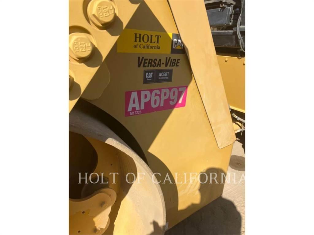 CAT CB54 XW Divvalču grunts veltņi