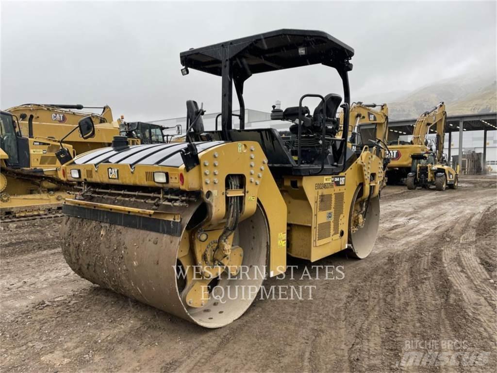 CAT CB64 Divvalču grunts veltņi