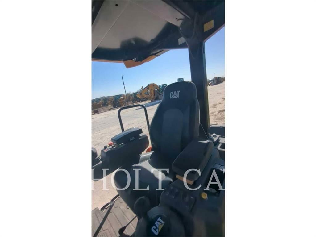 CAT CB7 Vienvalča grunts veltņi