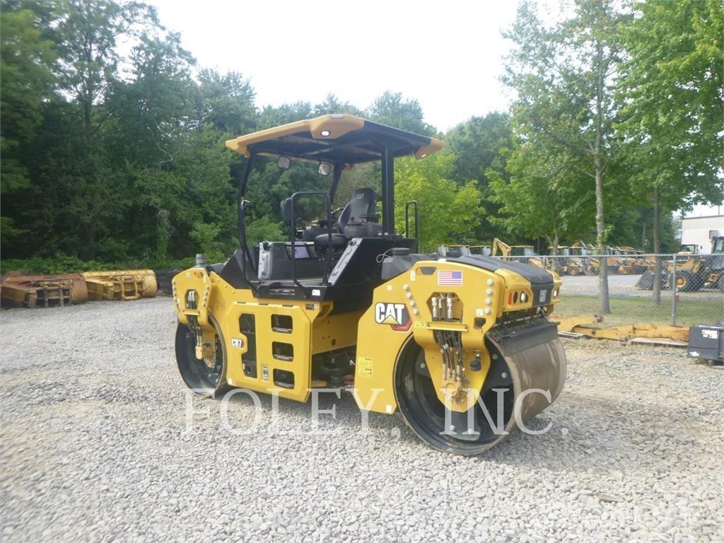 CAT CB7-02 Divvalču grunts veltņi