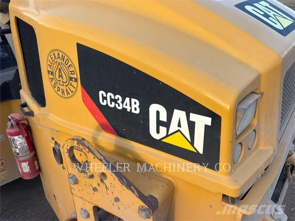 CAT CC34B Kāpurķēžu iekrāvēji