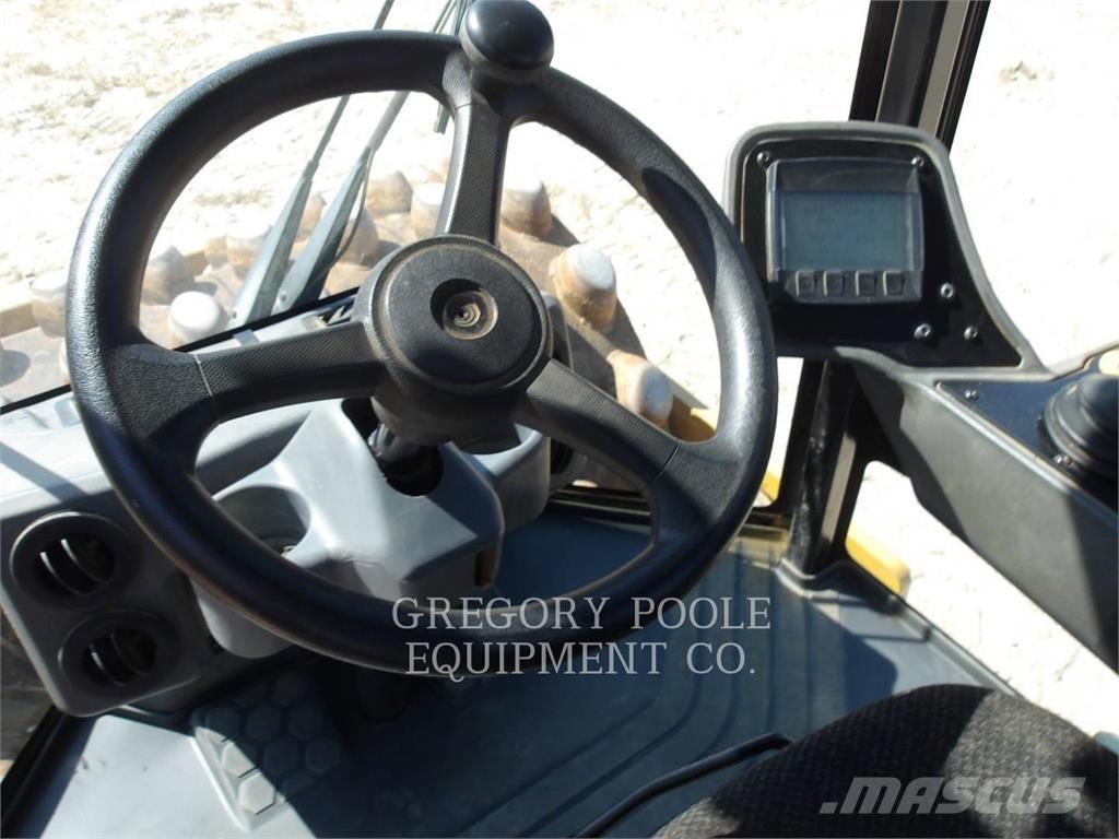 CAT CP56B Vienvalča grunts veltņi