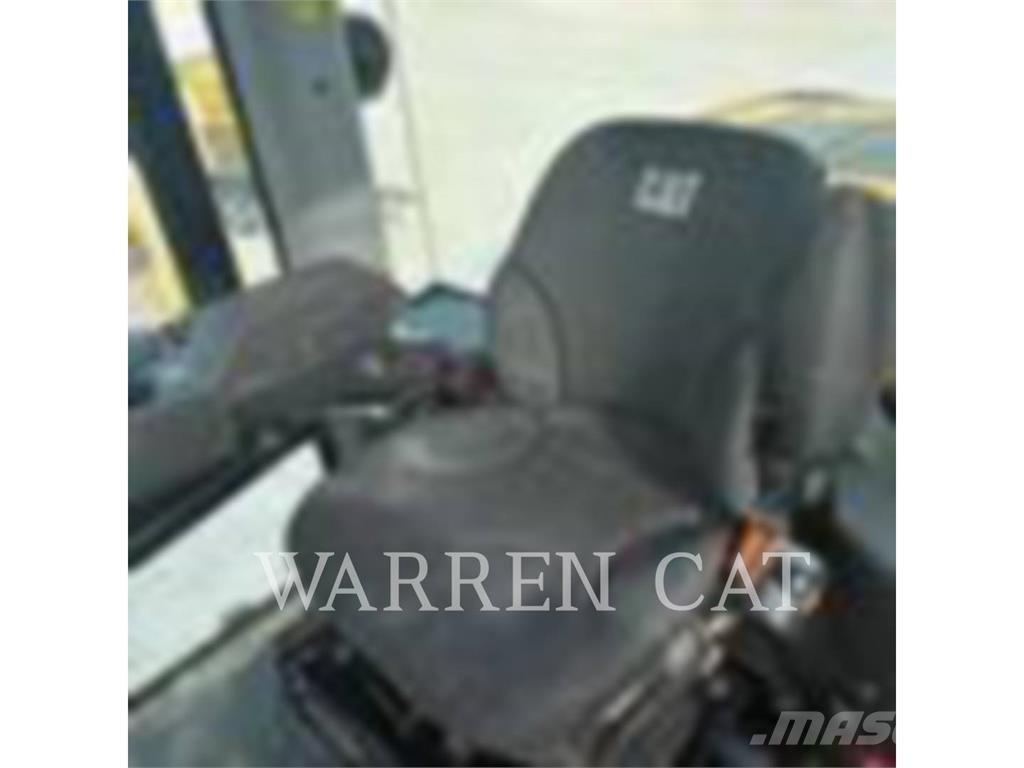 CAT CP56B Asfalta klājēji