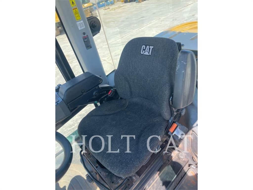CAT CP56B CAB Asfalta savācējs