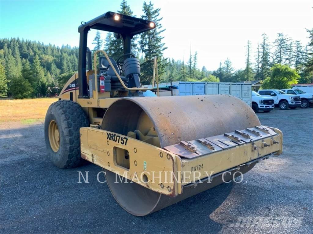 CAT CS-533E Asfalta klājēji