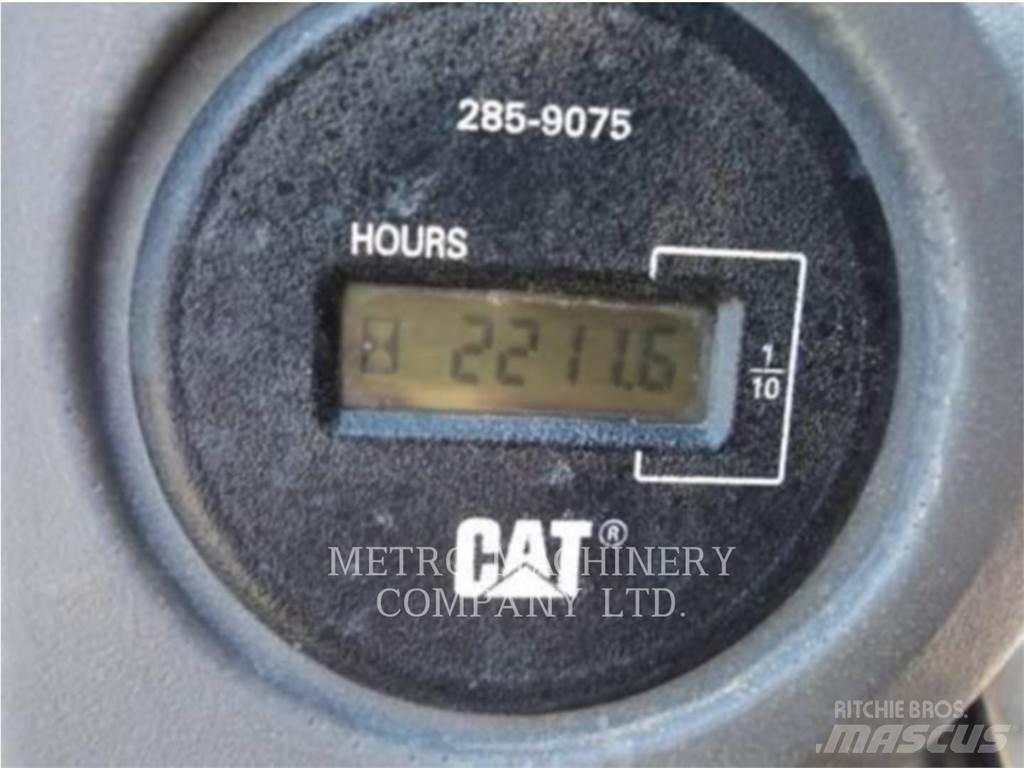 CAT CS-533E Vienvalča grunts veltņi