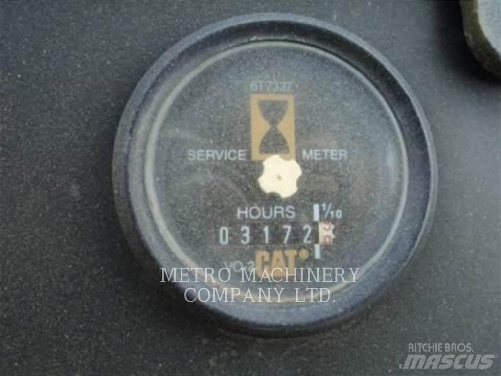 CAT CS-563CAW Vienvalča grunts veltņi