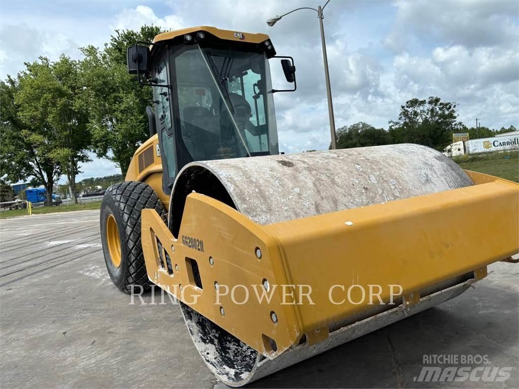 CAT CS11GCCAB Divvalču grunts veltņi