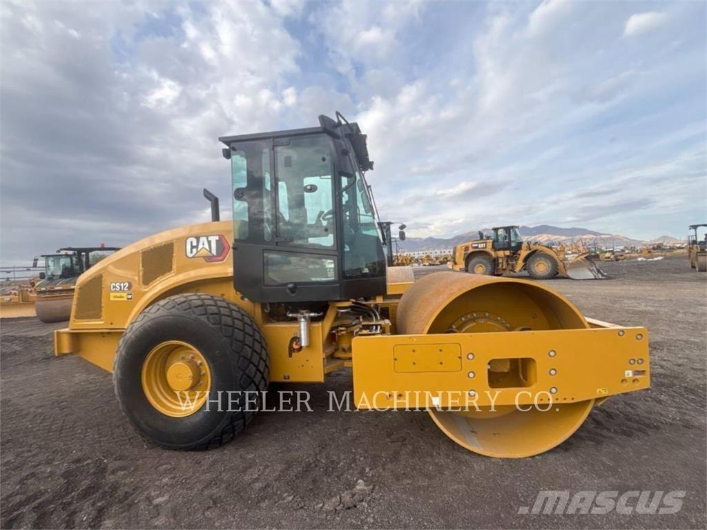 CAT CS12 Vienvalča grunts veltņi