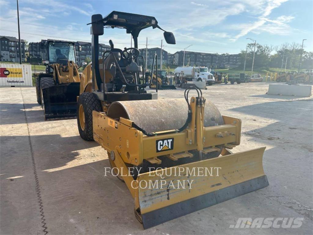 CAT CS44B Augsnes blīvētāji