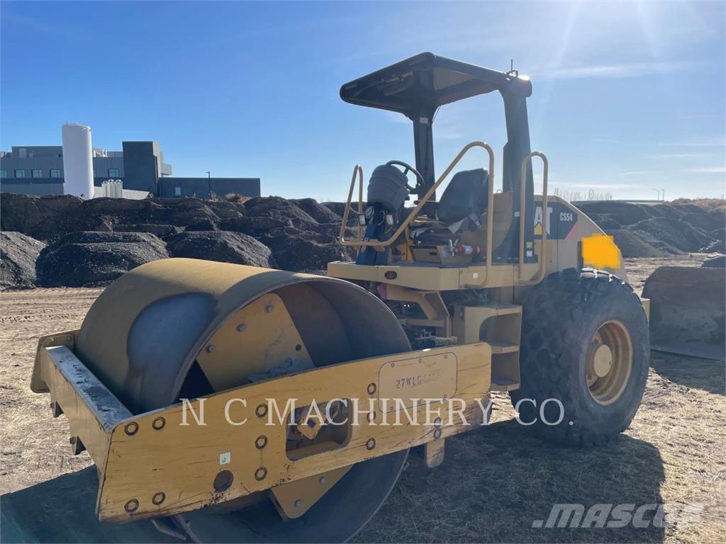 CAT CS54 Asfalta klājēji