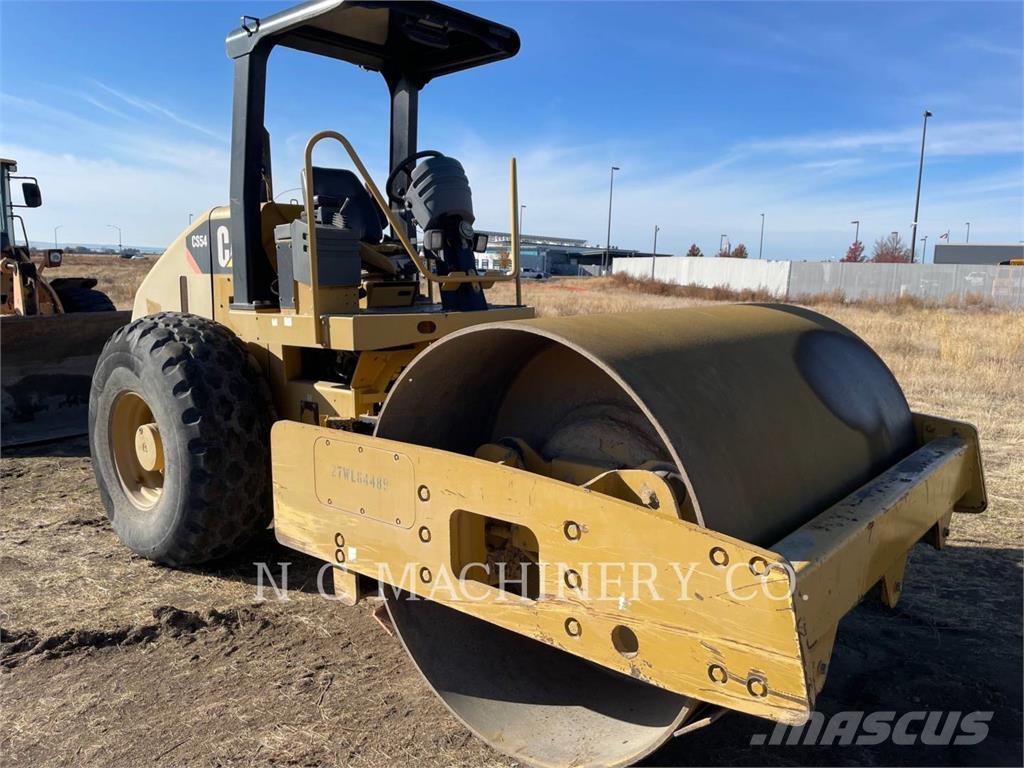 CAT CS54 Asfalta klājēji