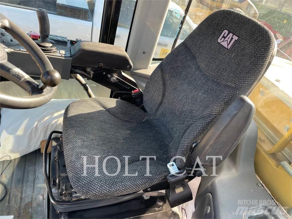 CAT CS56B Vienvalča grunts veltņi