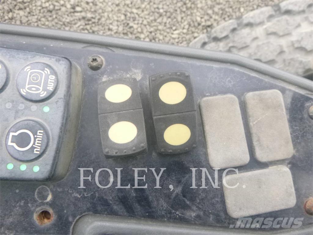 CAT CS56B Vienvalča grunts veltņi