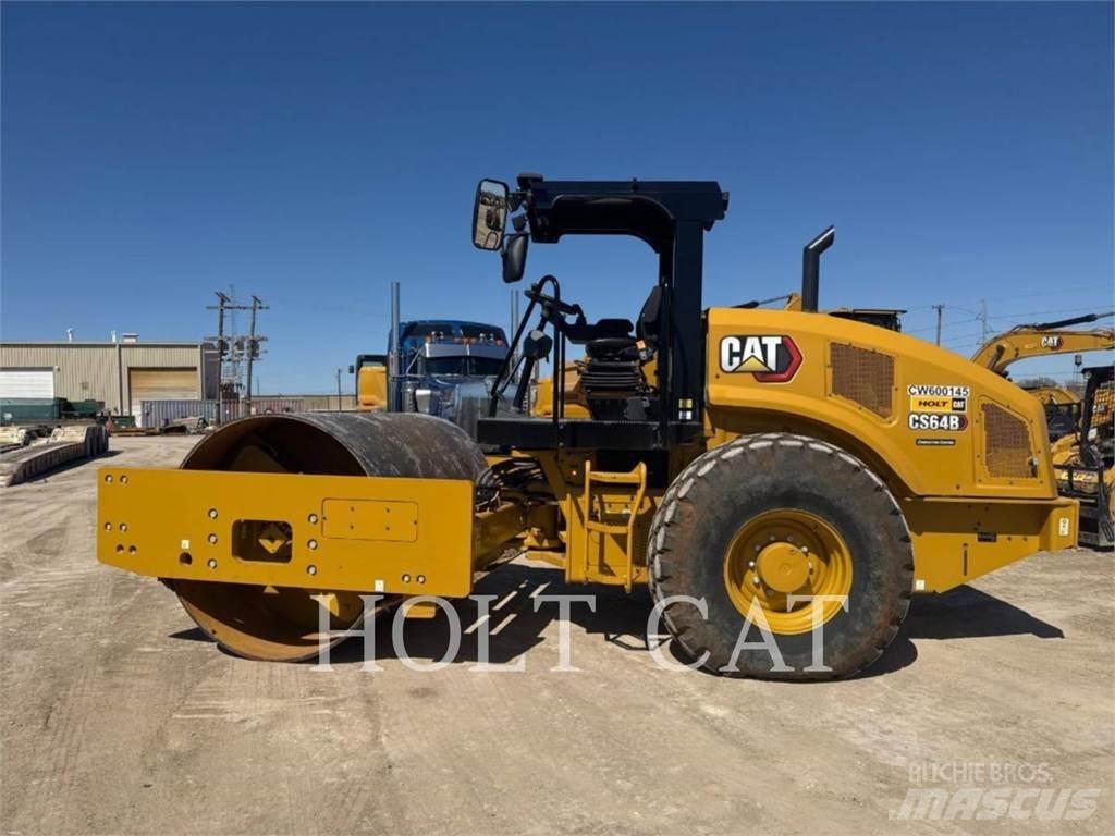 CAT CS64B Vienvalča grunts veltņi