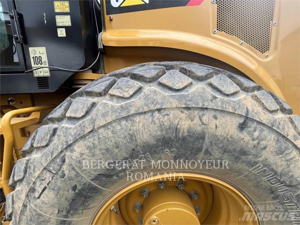 CAT CS64B Vienvalča grunts veltņi