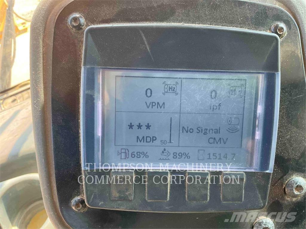 CAT CS68B Vienvalča grunts veltņi