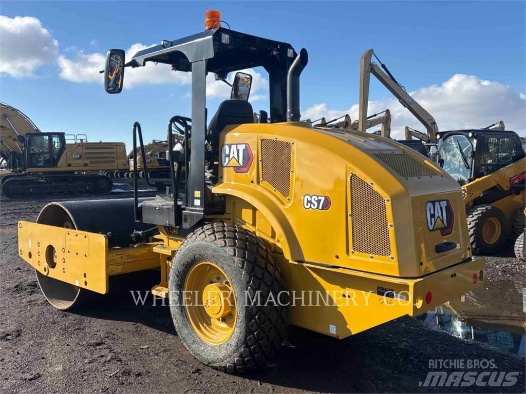 CAT CS7 Vienvalča grunts veltņi