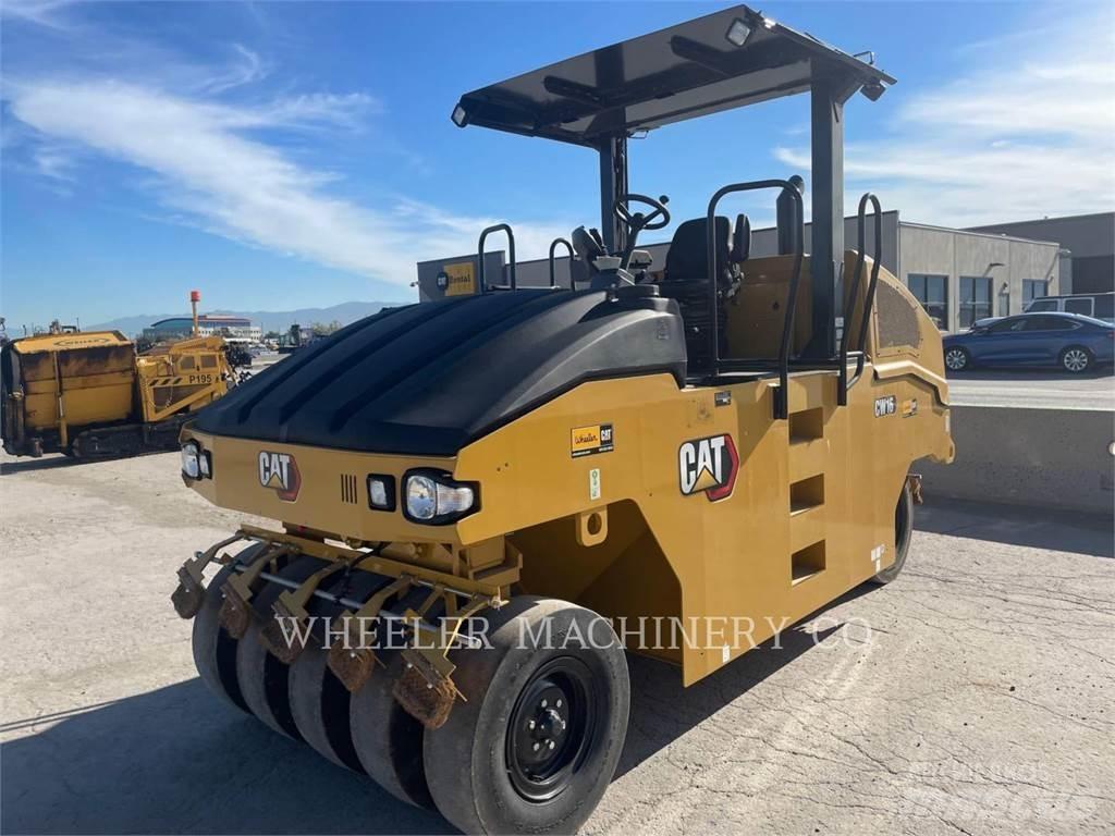 CAT CW16 Pneimatiskie veltņi